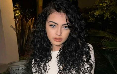 malu trevejo age|Malu Trevejo Biography, Age, Height, Husband, Net。